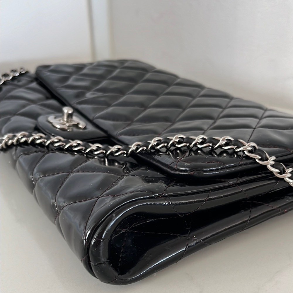 CHANEL Black Quilted Shoulder Bag - Picture 9 of 9